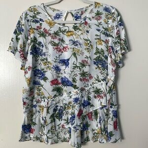 3 for $25! Anne Carson Floral Ruffle Women‎ Top, size Small